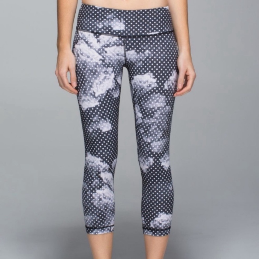 Lululemon Wunder Under Crop Leggings